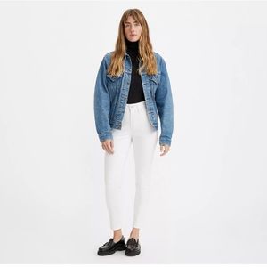 Levi’s white jeans sz 28